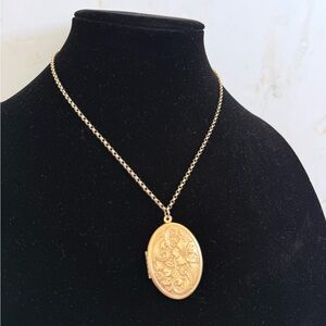 Catherine Popesco floral pendant